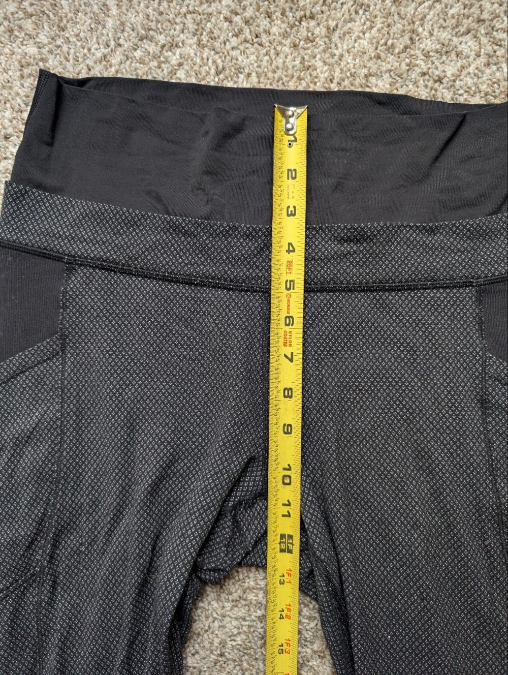 Lululemon Black Leggings With Micro Diamond‎ Design Women's Sz 6 Leg Pockets - Picture 8 of 10